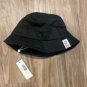 Frankie’s bikinis Jax black bucket hat